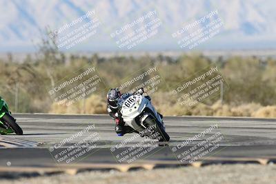 media/Dec-06-2025-CVMA (Sat) [[4a896cc04c]]/Race 9-500-400-350 Supersport/